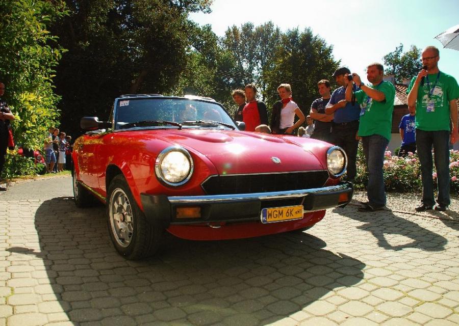 Perły dawnej i współczesnej włoskiej motoryzacji zjechały z całej Polski w jedno miejsce na dwa dni święta pasjonatów włoskiego stylu życia i motoryzacji