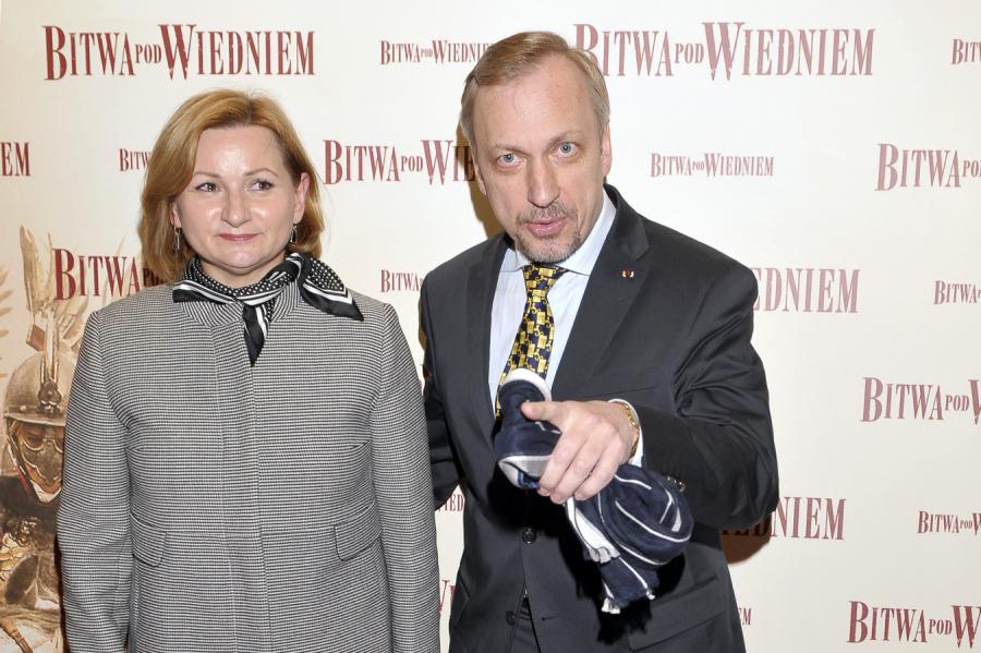 Minister Bogdan Zdrojewski z żoną Barbarą na premierze "Bitwy pod Wiedniem"