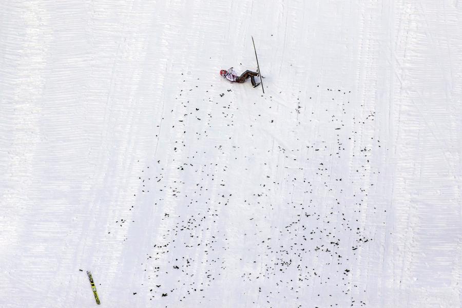 Upadek Severina Freunda na skoczni w Innsbrucku