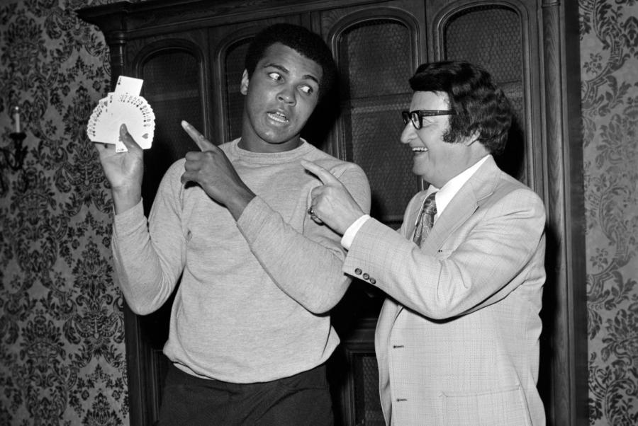 MUHAMMAD ALI NIE ŻYJE