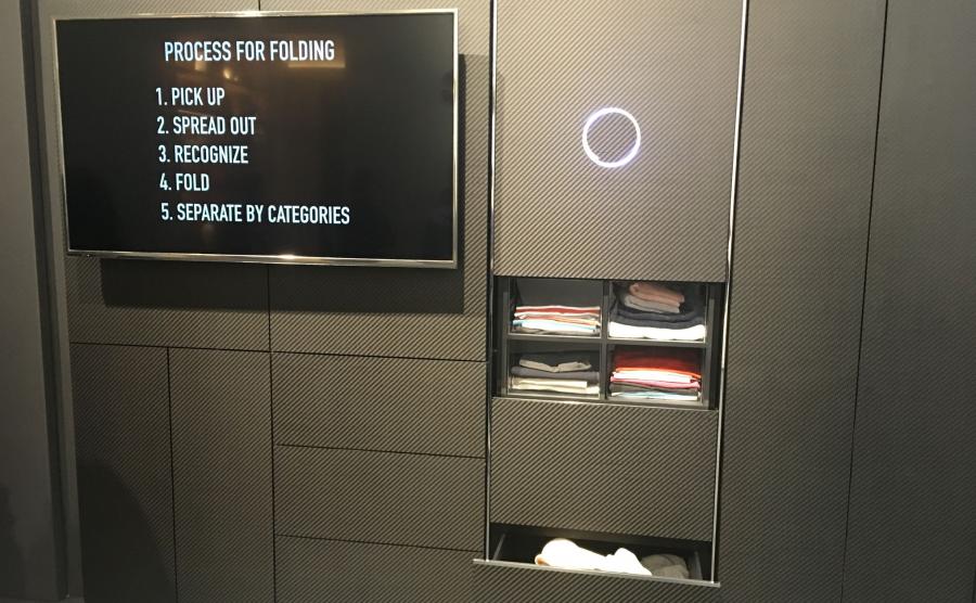 Automat składający pranie