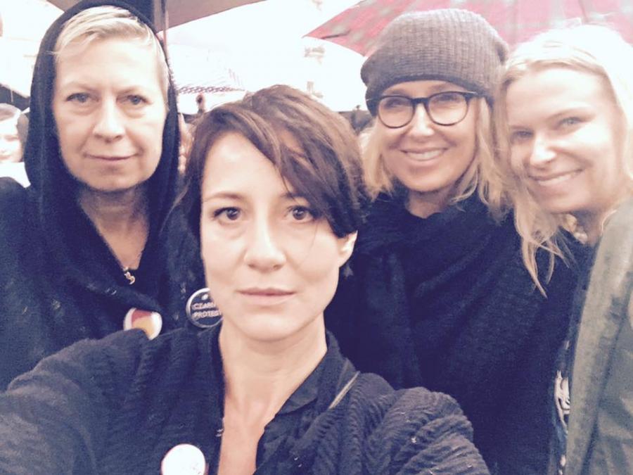 Maja Ostaszewska, Paulina i Agata Młynarskie na "czarnym proteście"